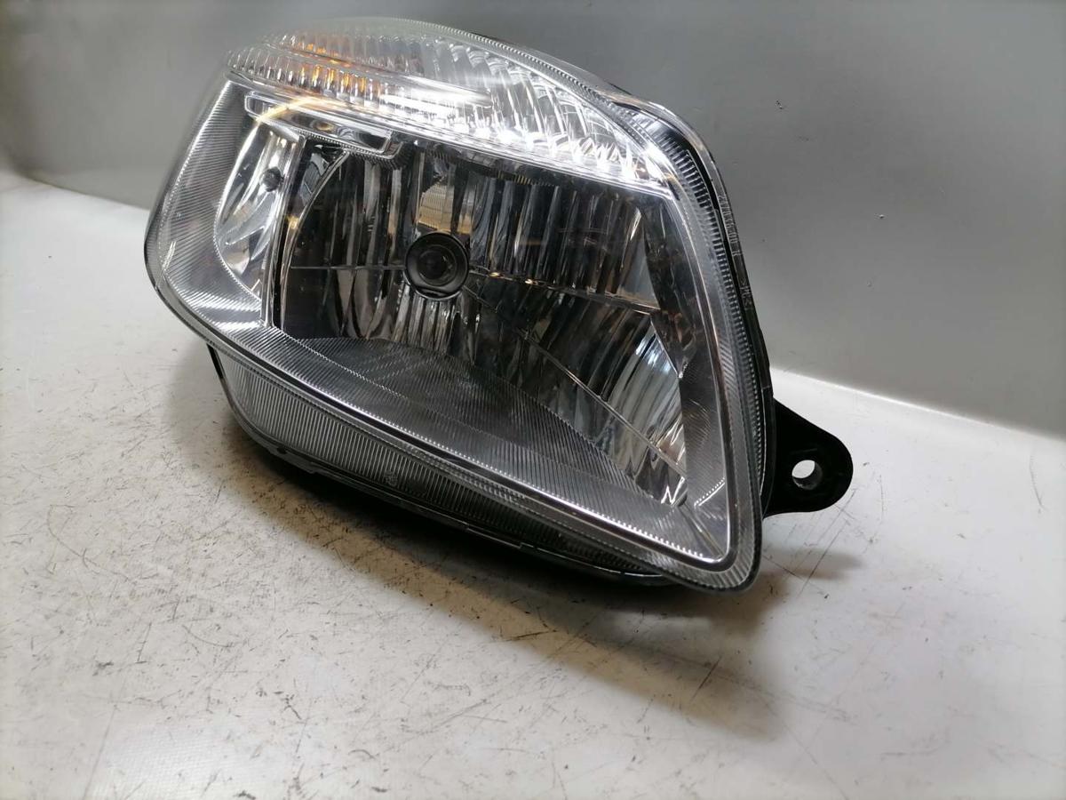 Skoda Fabia 2 original Scheinwerfer vorn rechts Halogen H4 Bj.2008